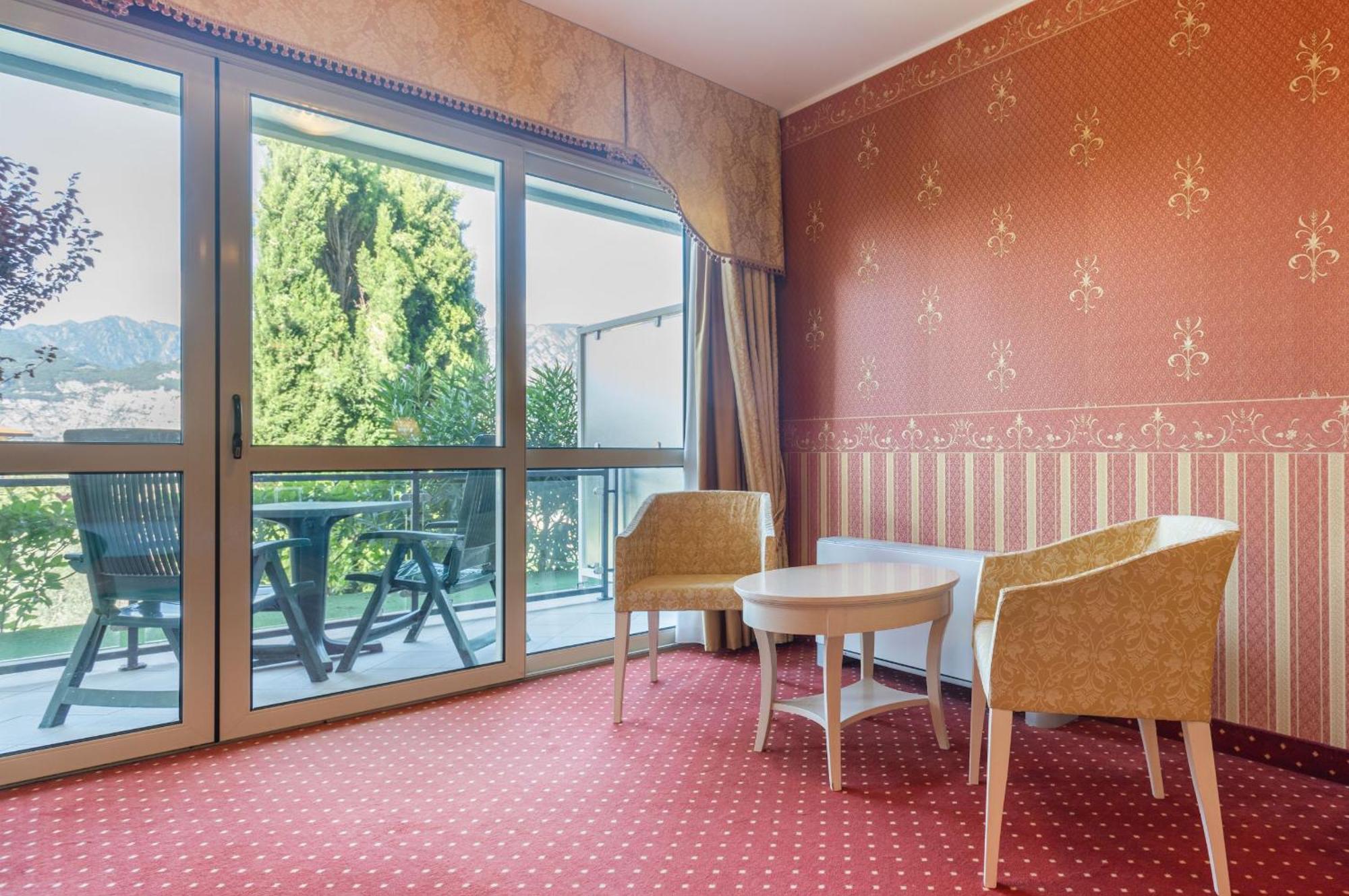 Majestic Palace Malcesine Habitación foto