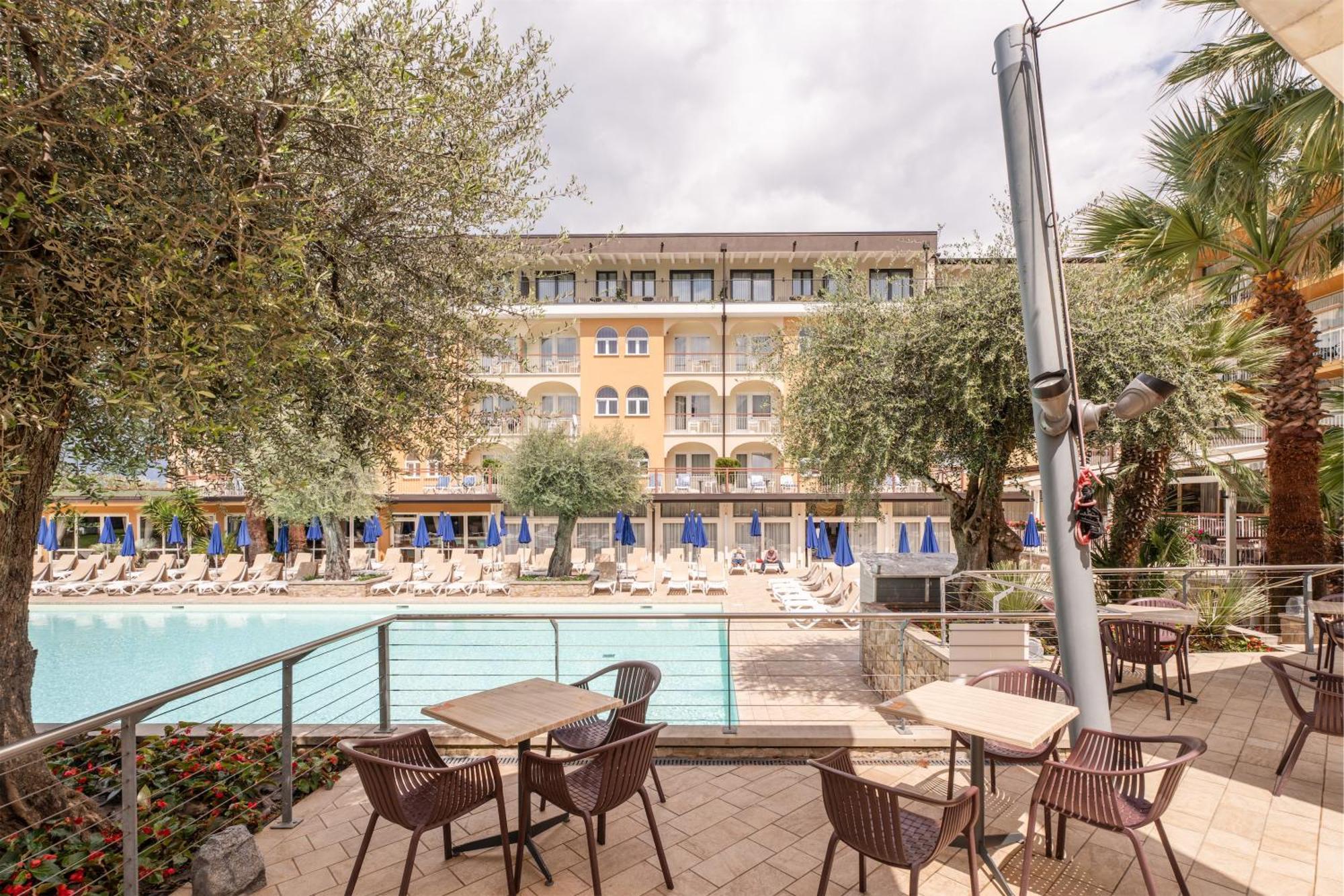 Majestic Palace Malcesine Exterior foto