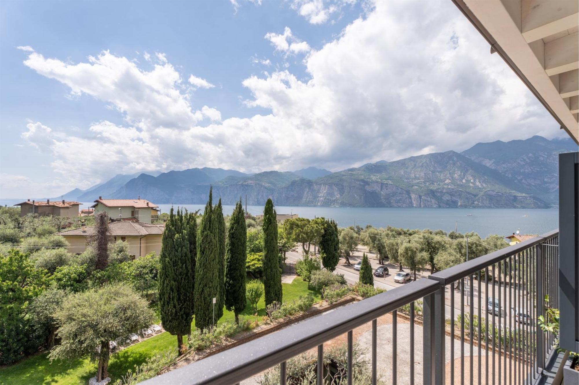 Majestic Palace Malcesine Habitación foto