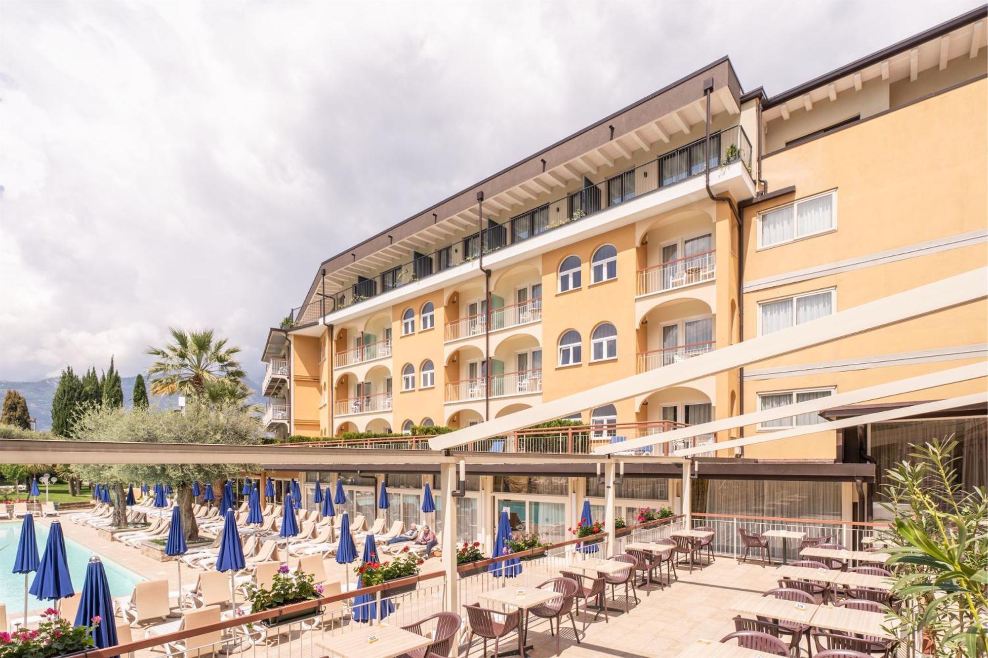 Majestic Palace Malcesine Exterior foto